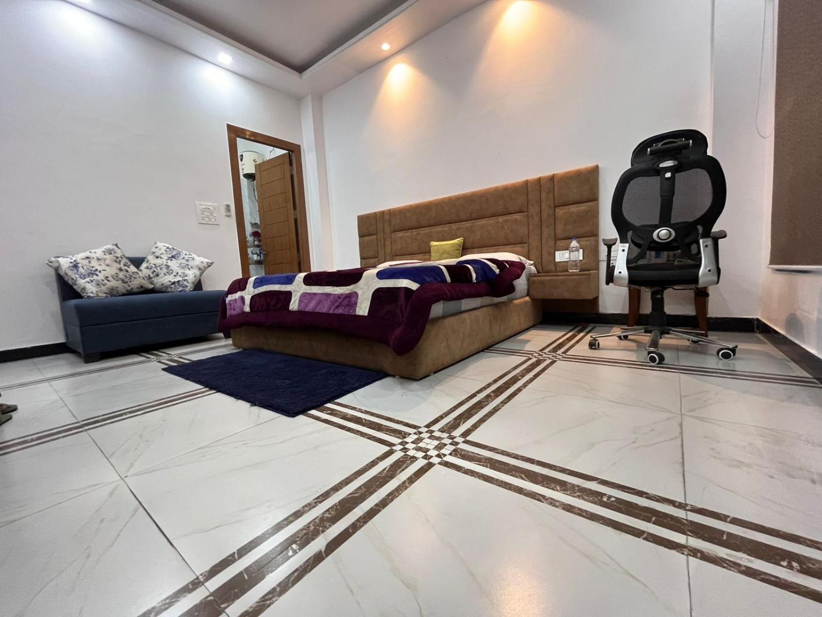 Shreshth Home Stay - Best Family Accommodation - 3Km From Har Ki Pauri, Haridwar, Uttarakhand Exterior foto