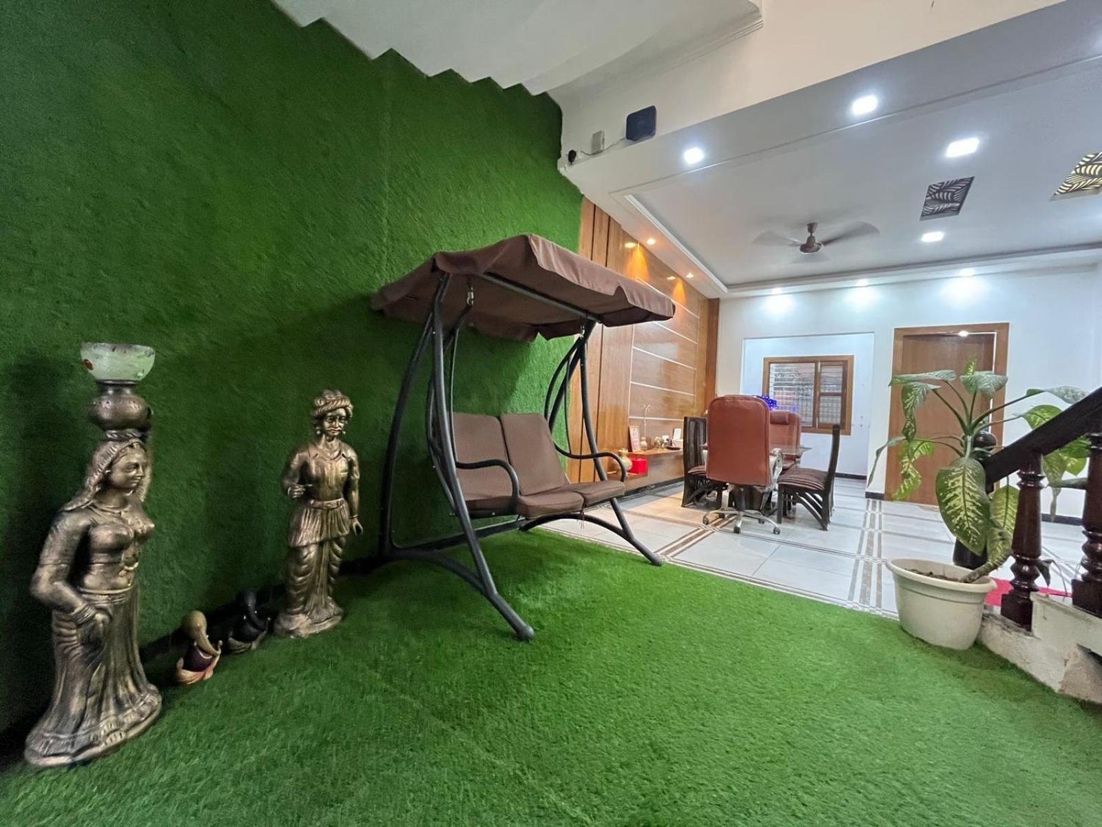 Shreshth Home Stay - Best Family Accommodation - 3Km From Har Ki Pauri, Haridwar, Uttarakhand Exterior foto