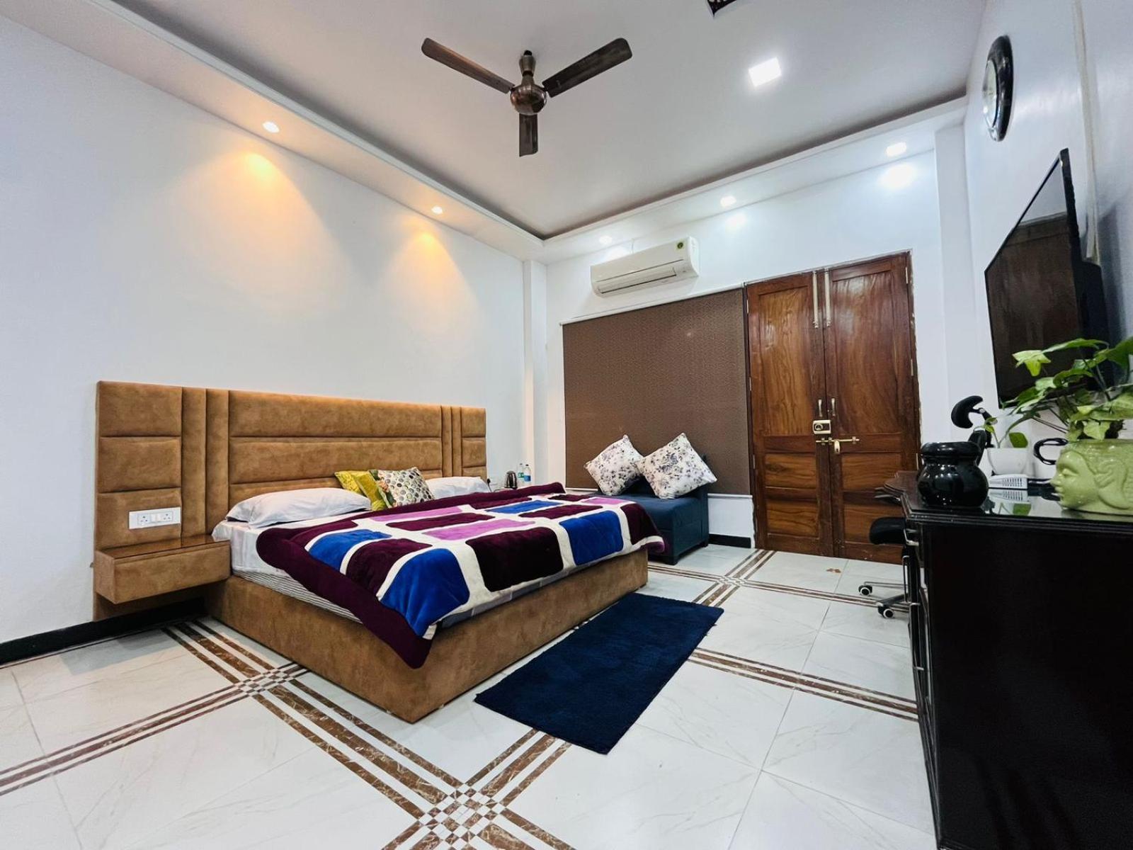 Shreshth Home Stay - Best Family Accommodation - 3Km From Har Ki Pauri, Haridwar, Uttarakhand Exterior foto